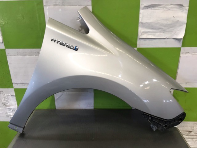 【中古】中古部品 SAI AZK10 右フロントフェンダー 【3330530100-000005389010600】
