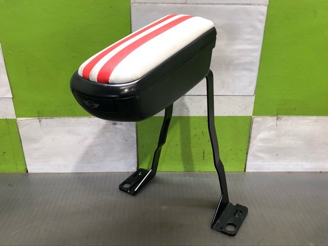 【中古】中古部品 BMW ミニ MF16S ｱｰﾑﾚｽﾄ 【3330530100-000005389270460】