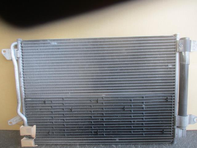 【中古】中古部品 VW ザ・ビートル 16CBZ ｺﾝﾃﾞﾝｻｰ 【3500080000-250301000460600】
