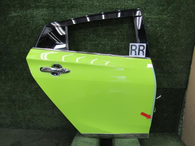 【中古】中古部品 プリウス ZVW55 右リアドア 【3330200100-242608000013300】|e-cleマート