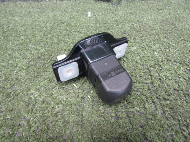 【中古】中古部品 プリウス ZVW55 ｶﾒﾗ 【3330200100-242608000015850】｜e-cleマート