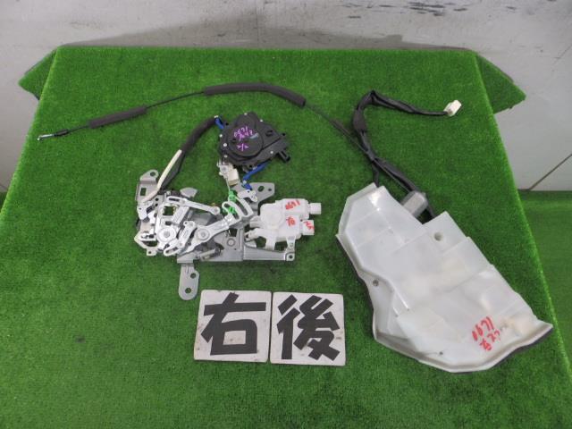 【中古】中古部品 ビアンテ CCEAW 右リアドアロックソレノイド 【3260250000-000025067164570】