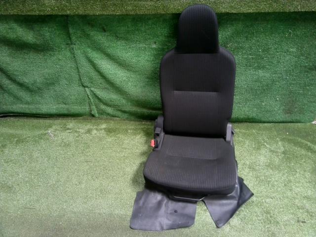 【中古】中古部品 ハイゼット S321V ｱｼｽﾀﾝﾄｼｰﾄ 【3260300000-250528000270600】