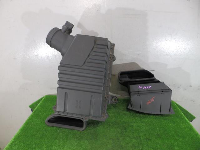 【中古】中古部品 アウディ TT 8JBUBF ｴｱｸﾘｰﾅｰ 【3260250000-000025063529050】