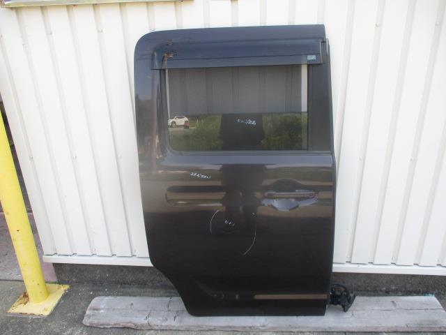 【中古】中古部品 スペーシア MK53S 右ﾘｱﾄﾞｱ 【3310190100-000233022613300】