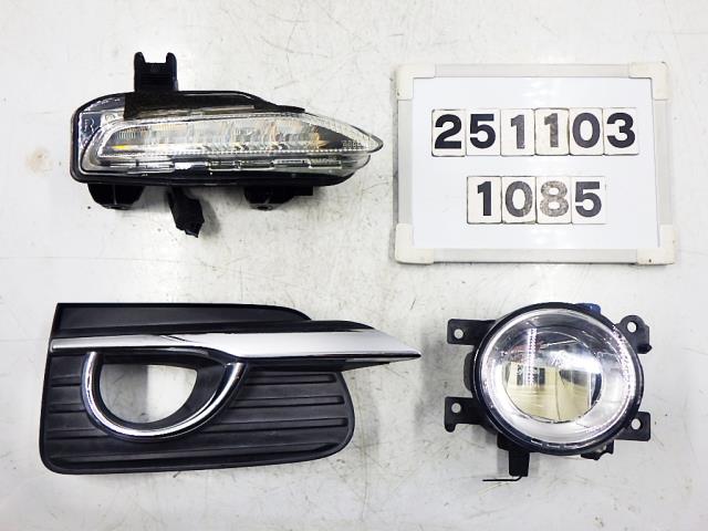 【中古】中古部品 スカイライン HNV37 右ﾌｫｸﾞﾗﾝﾌﾟ 【3330890100-000025110310850】
