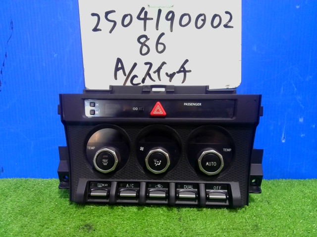【中古】中古部品 ８６ ZN6 A/Cｽｲｯﾁﾊﾟﾈﾙ 【3310220100-250419000260900】