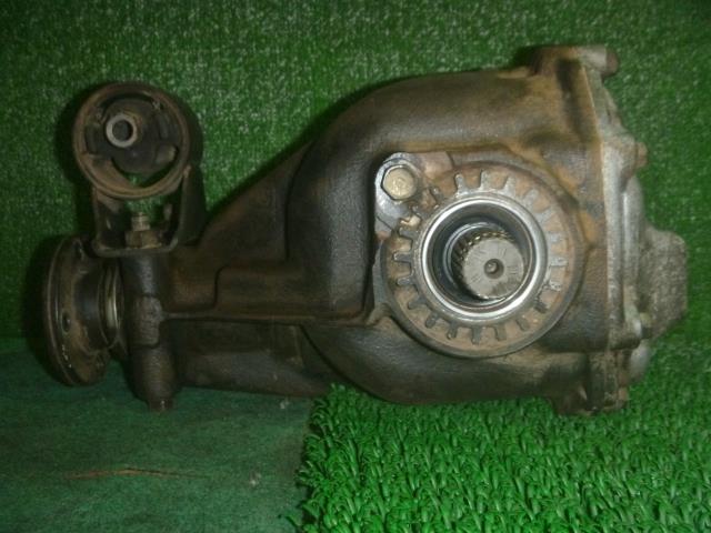【中古】中古部品 サンバー KS4 ﾌﾛﾝﾄﾘｼﾞｯﾄﾃﾞﾌ 【3330370100-000253007841120】