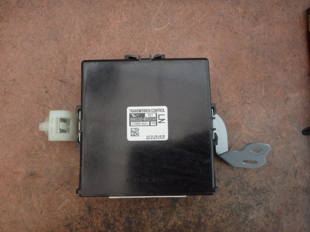 【中古】中古部品 ハイゼット S500P ﾐｯｼｮﾝｺﾝﾋﾟｭｰﾀｰ 【3331010800-000023255163200】