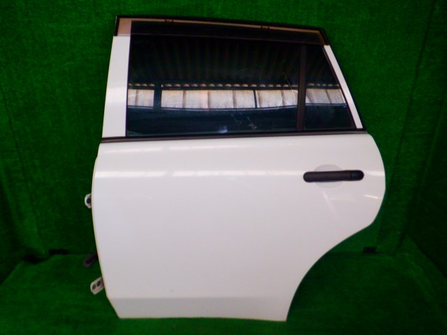 【中古】中古部品 ＡＤ VY12 左ﾘｱﾄﾞｱ 【3340140100-000025141613400】 15,358円