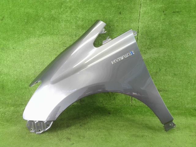 【中古】中古部品 プリウスα ZVW41W 左ﾌﾛﾝﾄﾌｪﾝﾀﾞｰ 【3330990100-241102000610700】