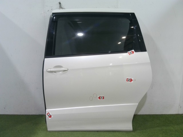 【中古】中古部品 エスティマ GSR50W 左ﾘｱﾄﾞｱ 【3310090100-202505056713400】