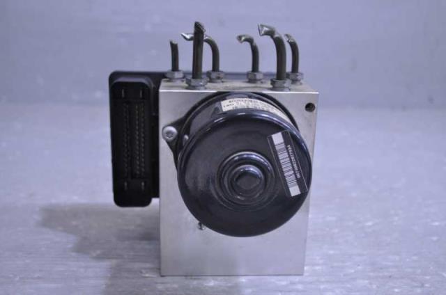 【中古】中古部品 ベンツ Cクラス ABSｱｸﾁｭｴｰﾀｰ 【3310580000-250528000542500】 14,605円