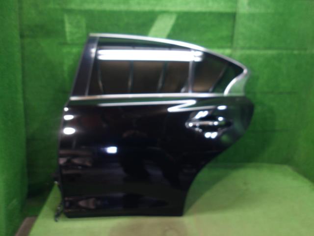 【中古】中古部品 スカイライン HNV37 左ﾘｱﾄﾞｱ 【3330420100-250524000113400】