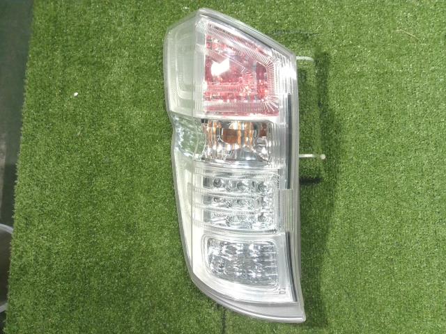 【中古】中古部品 ステップワゴン RK5 左ﾃｰﾙﾗﾝﾌﾟ 【3260460000-250527000115600】