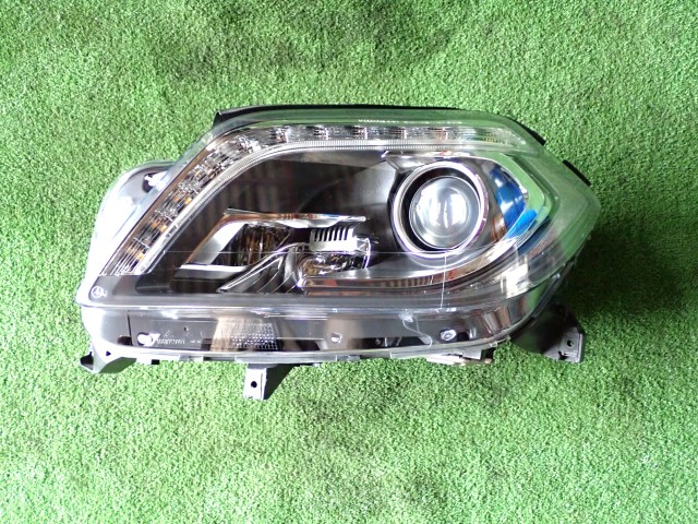 【中古】中古部品 ベンツ GLクラス 166824 左ﾍｯﾄﾞﾗﾝﾌﾟ 【3330450100-250603000110900】