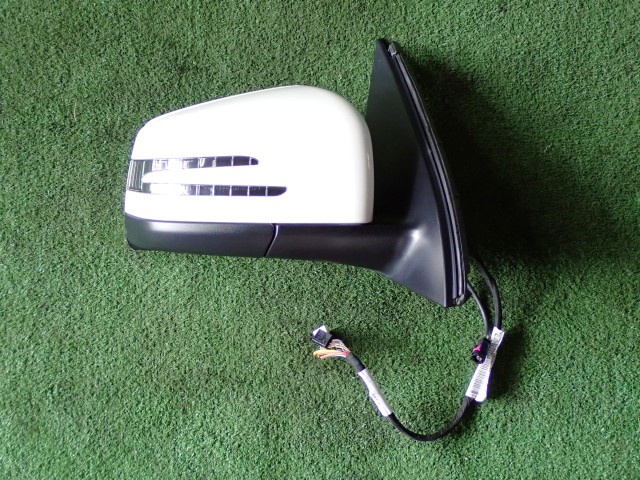 【中古】中古部品 ベンツ GLクラス 166824 右ｻｲﾄﾞﾐﾗｰ 【3330450100-250603000113500】