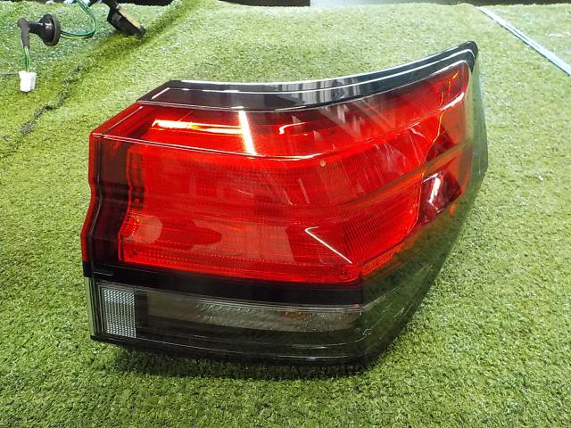 【中古】中古部品 ノート E13 右ﾃｰﾙﾗﾝﾌﾟ 【3260200000-250604000115500】