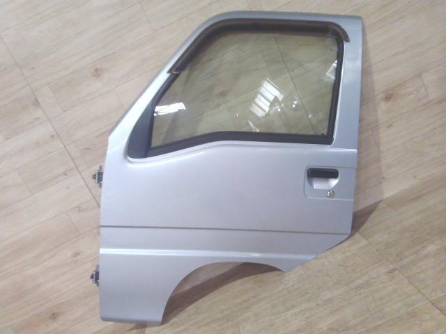 【中古】中古部品 サンバー TT1 左ﾌﾛﾝﾄﾄﾞｱ 【3310390100-250529001013200】