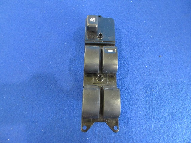 【中古】中古部品 デリカＤ5 CV2W ﾊﾟﾜｰｳｲﾝﾄﾞｳｽｲｯﾁ 【3310590000-202503059261900】