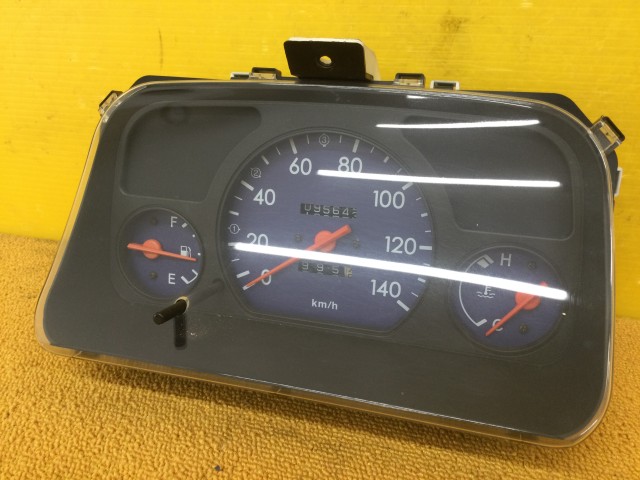 【中古】中古部品 サンバー TV2 ｽﾋﾟｰﾄﾞﾒｰﾀｰ 【3330960100-000052466761400】