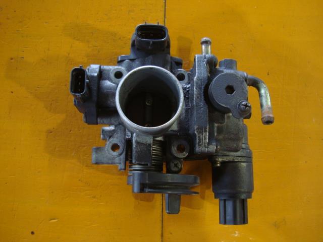 【中古】中古部品 ジムニー JB23W ｽﾛｯﾄﾙﾎﾞﾃﾞｨ 【3340220100-000225080720300】