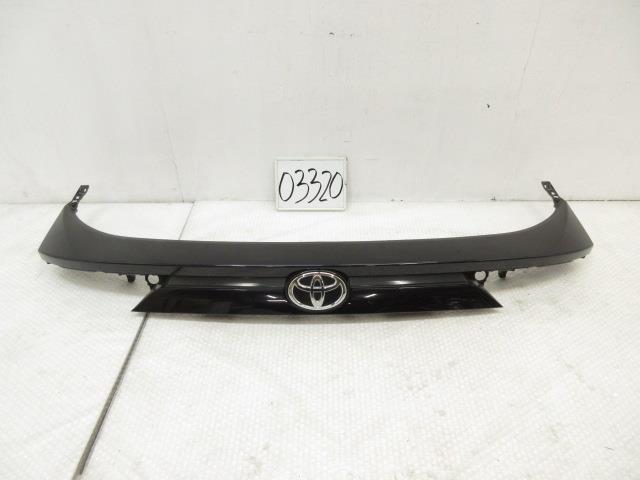 【中古】中古部品 ハリアー ZSU60W ﾘｱﾌｨﾆｯｼｬｰﾊﾟﾈﾙ 【3500170000-250606500515200】 13,125円