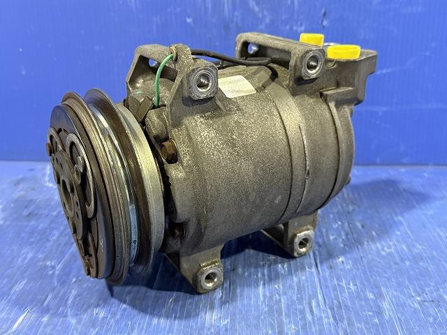 【中古】中古部品 エルフ NJR85AN A/Cｺﾝﾌﾟﾚｯｻｰ 【3310050100-250607500160700】