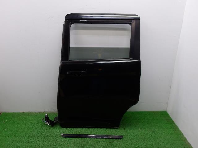 【中古】中古部品 デリカＤ2 MB46S 左ﾘｱﾄﾞｱ 【3310250100-000253020913400】