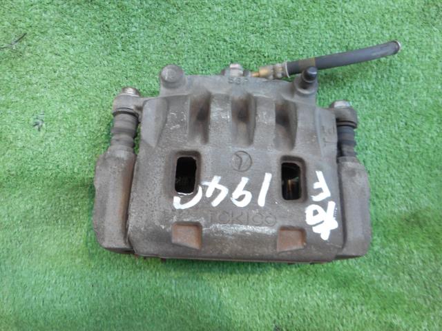 【中古】中古部品 フォレスター SG5 右ﾌﾛﾝﾄｷｬﾘﾊﾟｰ 【3330190100-000002149044330】