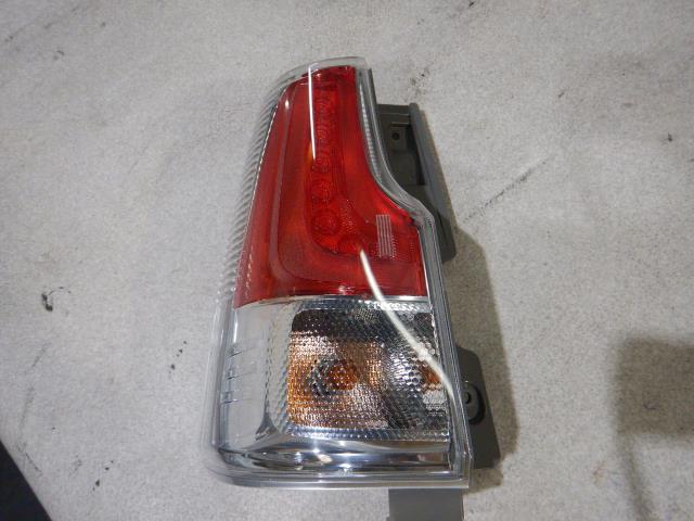 【中古】中古部品 ソリオ MA36S 左ﾃｰﾙﾗﾝﾌﾟ 【3330810100-250609000515600】