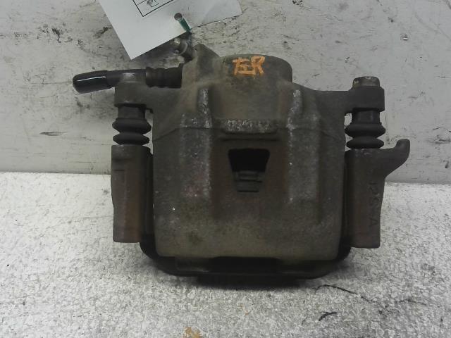【中古】中古部品 ヴォクシー ZRR70W 左ﾘｱｷｬﾘﾊﾟｰ 【3310160100-000004374544460】