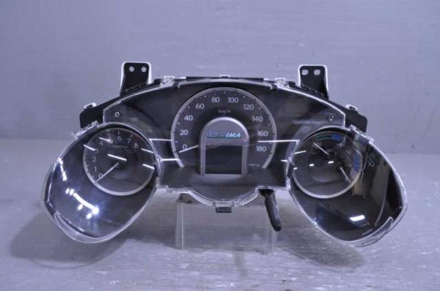 【中古】中古部品 フィット GP1 ｽﾋﾟｰﾄﾞﾒｰﾀｰ 【3310580000-250610000761400】