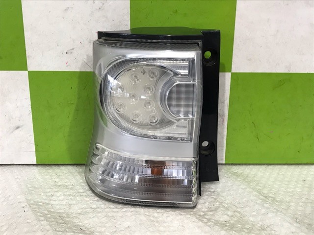 【中古】中古部品 タント L375S 左ﾃｰﾙﾗﾝﾌﾟ 【3330530100-000005402315600】