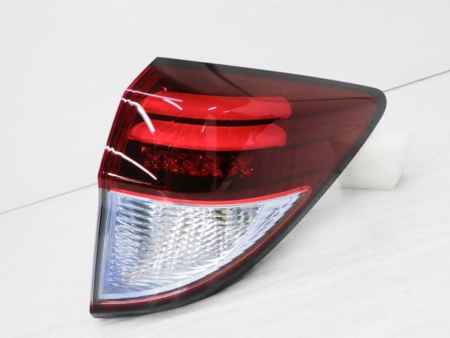 【中古】再生部品 ヴェゼル RU3 右ﾃｰﾙﾗﾝﾌﾟ 【3380010000-250611501215500】