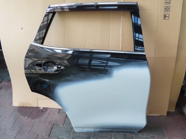 【中古】再生部品 エクストレイル NT32 右ﾘｱﾄﾞｱ 【3380050000-000037152713300】
