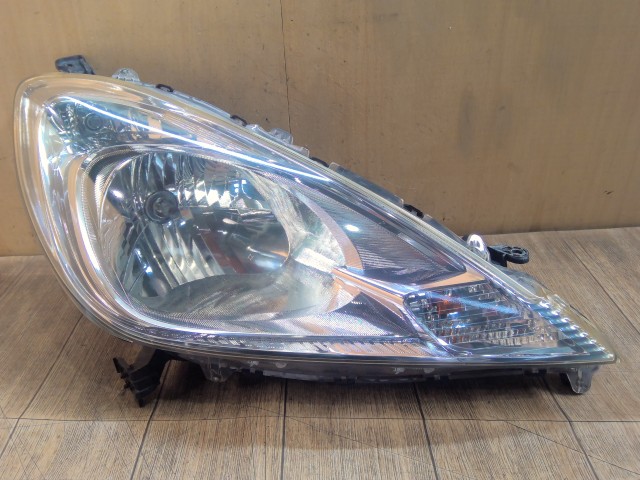 【中古】中古部品 フィット GP1 右ﾍｯﾄﾞﾗﾝﾌﾟ 【3310390100-250609001210800】