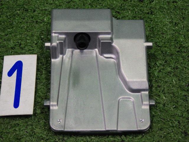 【中古】中古部品 カローラスポーツ NRE210H ｶﾒﾗ 【3330200100-242674000015850】