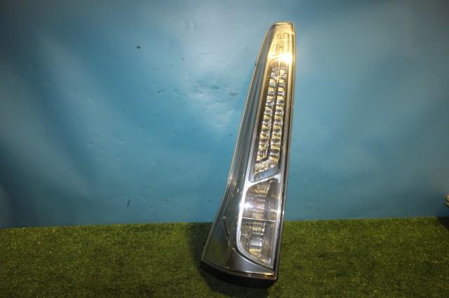 【中古】中古部品 セレナ HC26 左ﾃｰﾙﾗﾝﾌﾟ 【3330950100-000040210815600】