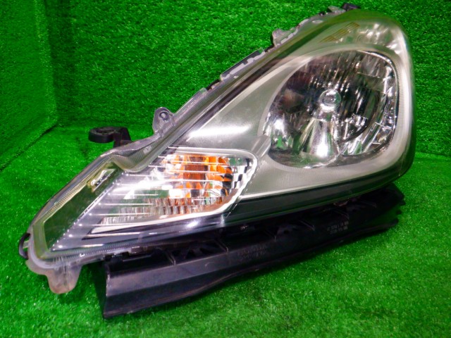 【中古】中古部品 フィット GE6 左ﾍｯﾄﾞﾗﾝﾌﾟ 【3340140100-000025152210900】
