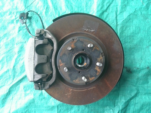 【中古】中古部品 レヴォーグ VM4 右ﾌﾛﾝﾄﾅｯｸﾙﾊﾌﾞ 【3310090100-202505060244310】 16,060円