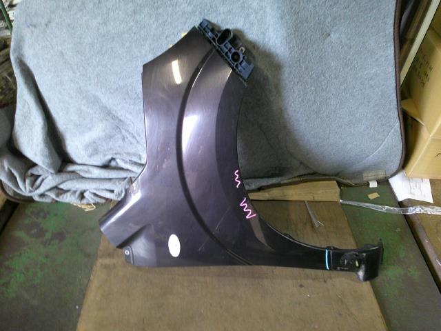 【中古】中古部品 モコ MG33S 右ﾌﾛﾝﾄﾌｪﾝﾀﾞｰ 【3310410000-000243016410600】