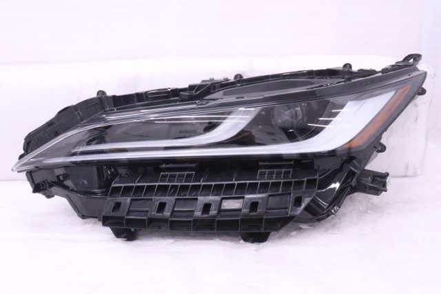 【中古】中古部品 ハリアー MXUA80 左ﾍｯﾄﾞﾗﾝﾌﾟ 【3260520000-250617500110900】