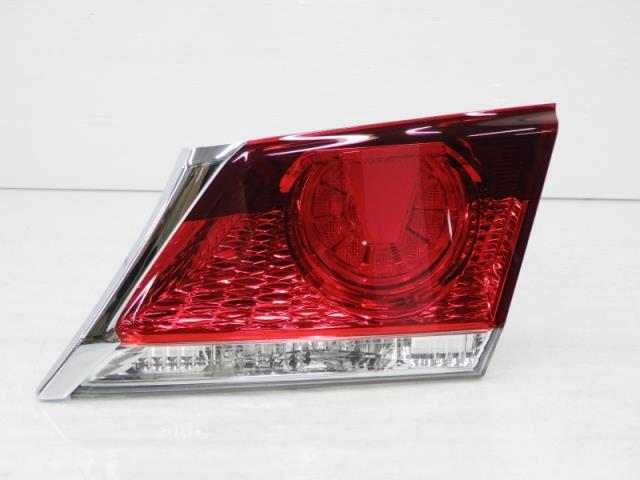 【中古】再生部品 クラウン GRS210 右ﾌｨﾆｯｼｬｰﾊﾟﾈﾙ 【3380010000-250617501315210】 15,073円