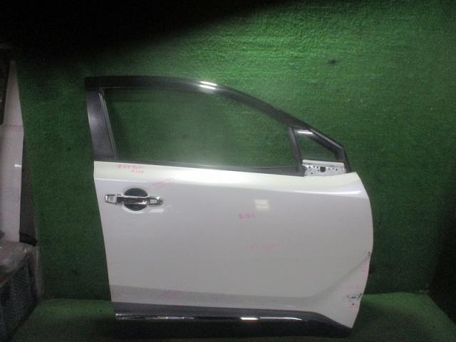 【中古】中古部品 C−HR ZYX10 右フロントドア 【3500080000-250520000513100】|e-cleマート