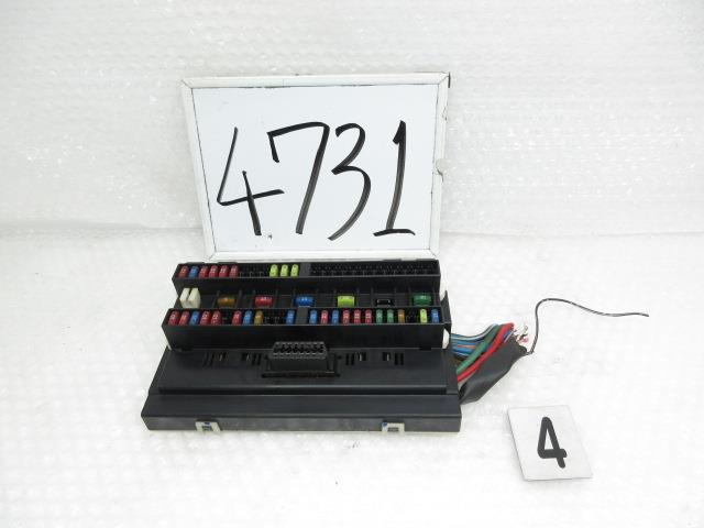 【中古】中古部品 キャンター FB700B ﾋｭｰｽﾞﾎﾞｯｸｽ 【3500170000-250618501967800】