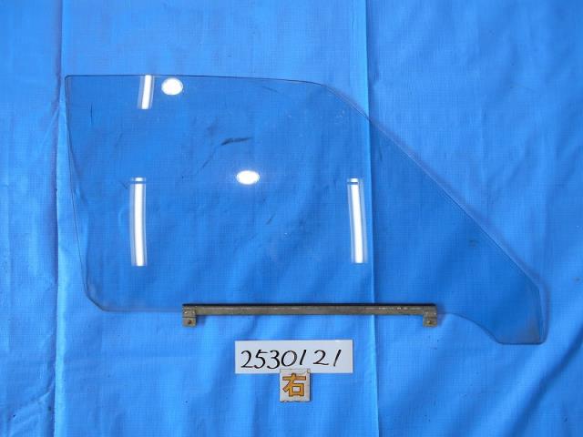 【中古】中古部品 クラウン MS105 右ﾌﾛﾝﾄﾄﾞｱｶﾞﾗｽ 【3310040100-000253012113130】