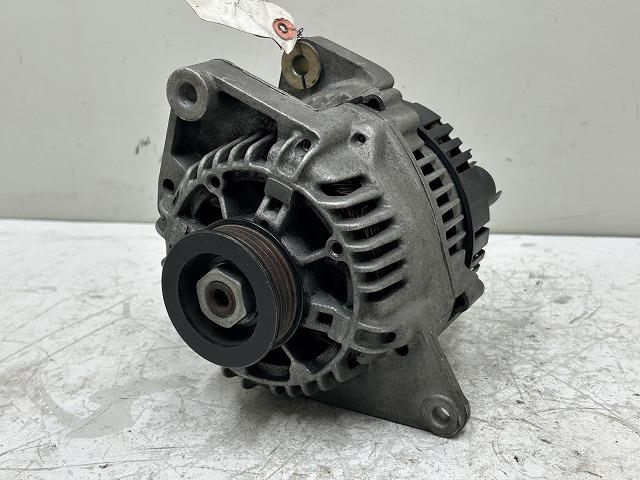 【中古】中古部品 ルノー トゥインゴ 06C3G オルタネーター 【3310070100-000411062560200】