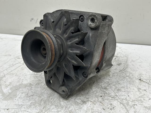 【中古】中古部品 アウディ 80 893A ｵﾙﾀﾈｰﾀｰ 【3310070100-000442130960200】