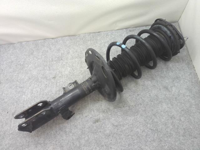 【中古】中古部品 ノア ZWR80G 右ﾌﾛﾝﾄｽﾄﾗｯﾄ 【3310550000-250610002750110】